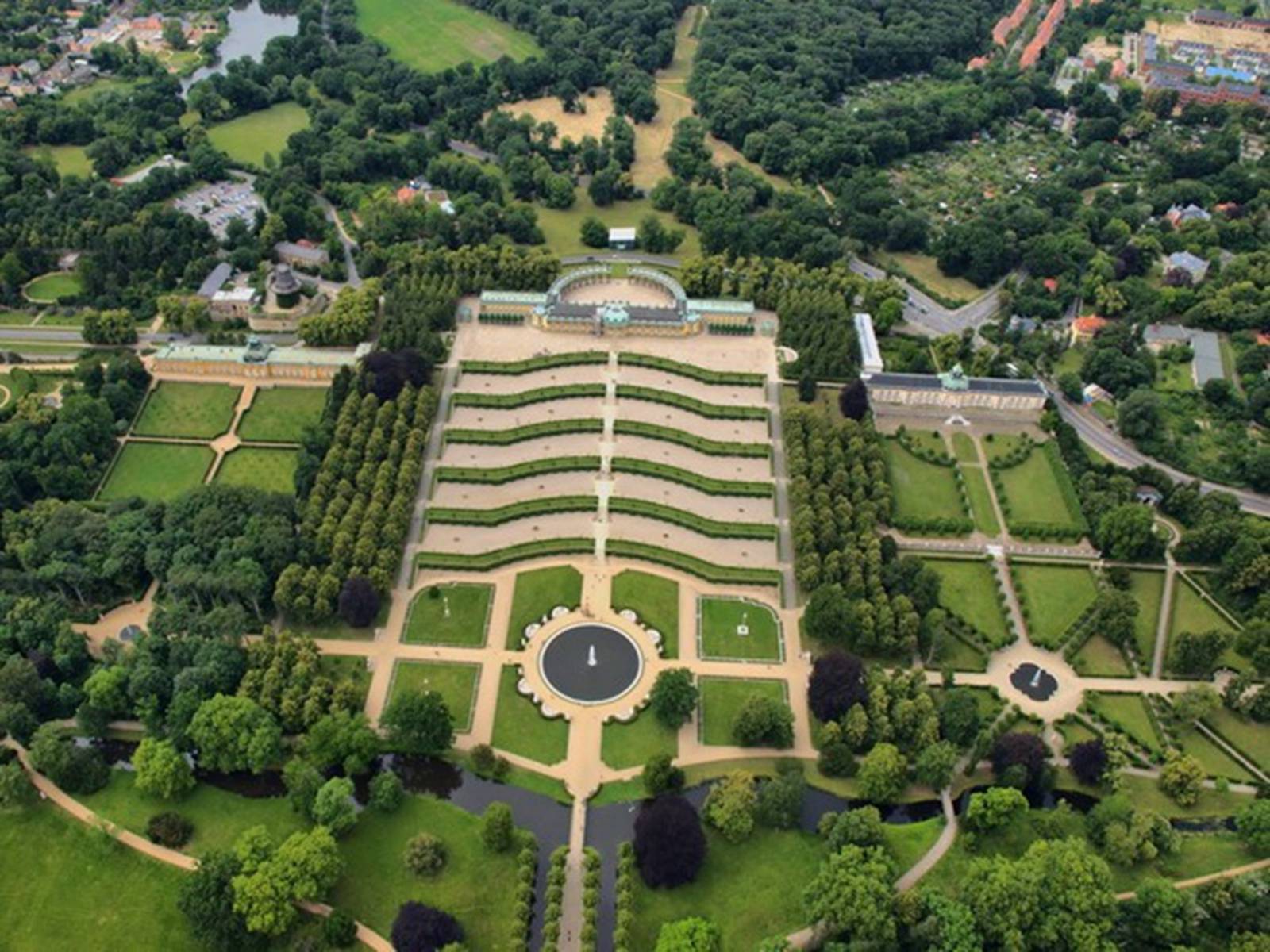 Презентація на тему «Садово – паркове мистецтво.Версаль» - Слайд #31