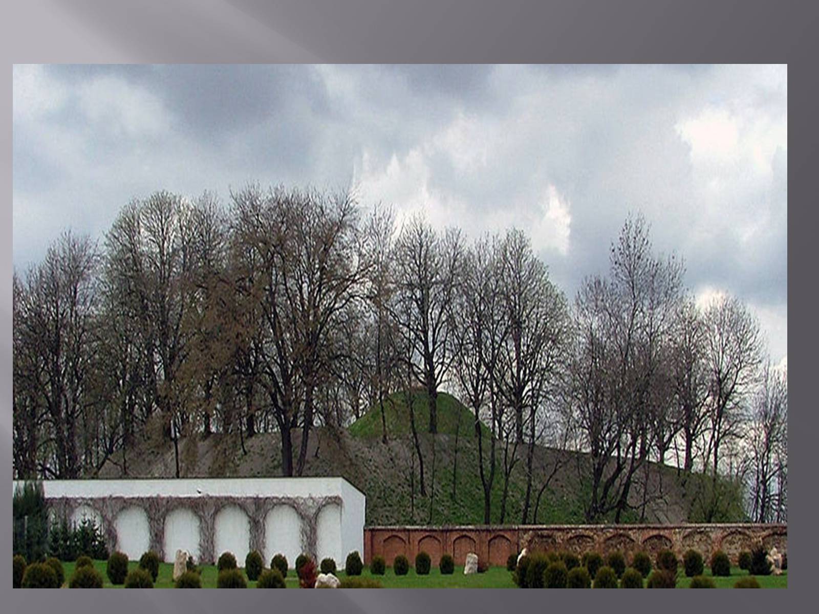 Презентація на тему «Фортеці і замки Галицько – Волинської держави» - Слайд #18