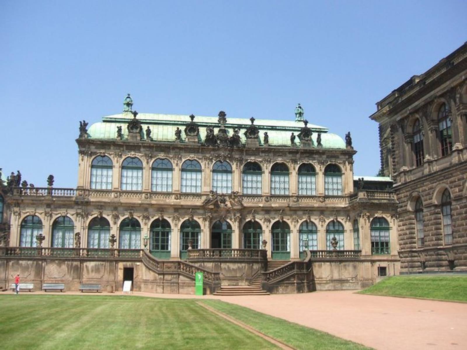 Презентація на тему «Цвінгер у Дрездені» - Слайд #5