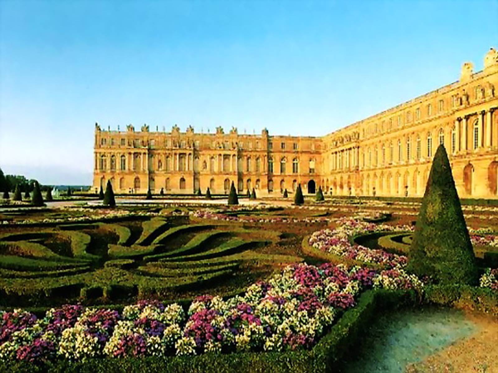 Версальский дворец Луи лево