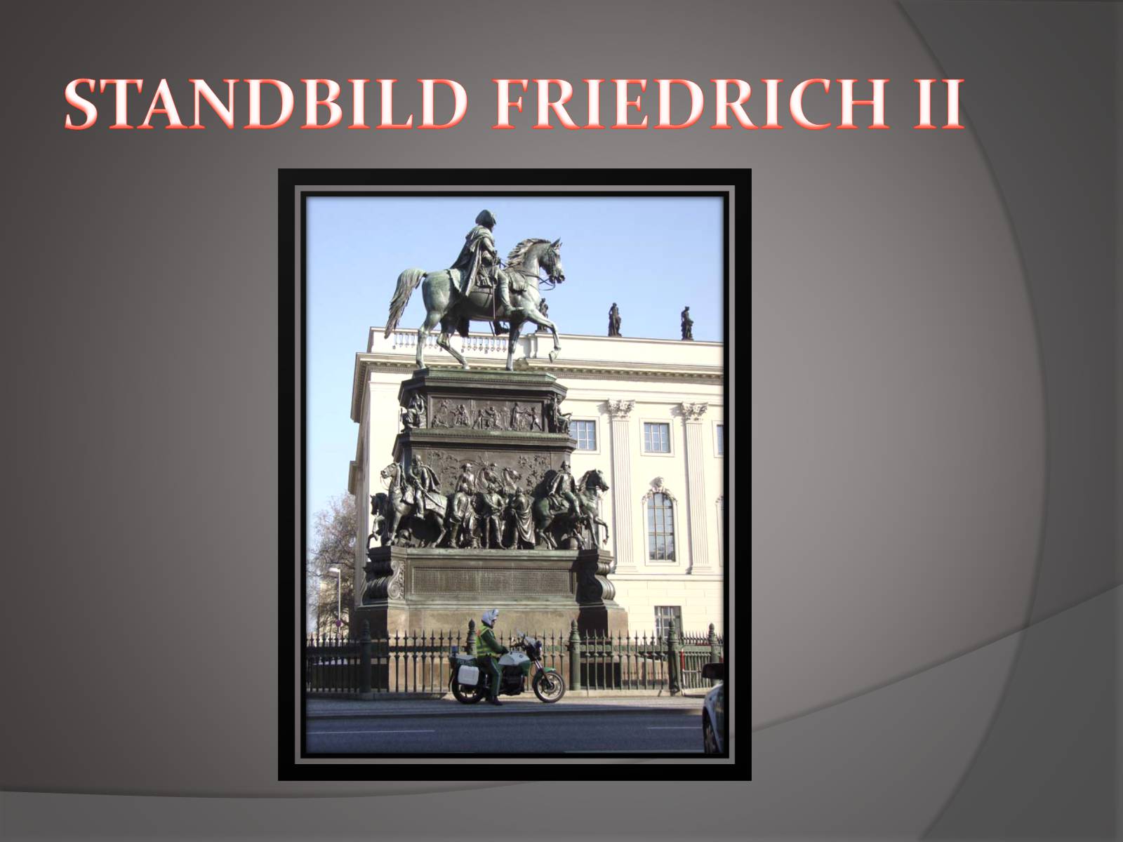 Презентація на тему «Rundfahrt durch die Hauptstadt Deutschlands» - Слайд #10