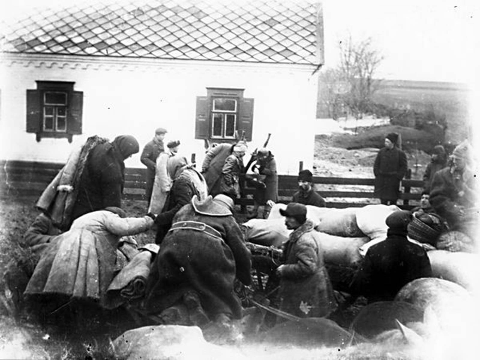 Массовый голод 1932. Голодомор 1932-1933 в Україні.