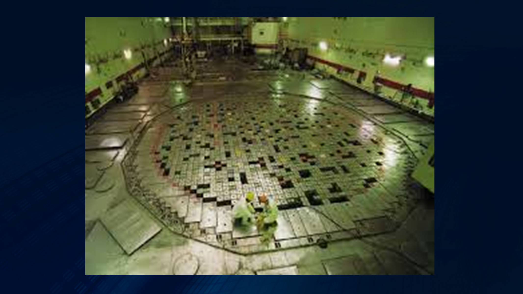 Аэс 3 энергоблок. Реактор РБМК-1000 Чернобыль взрыв. Крышка реактора РБМК 1000 Чернобыля. Крышка реактора 4 энергоблока ЧАЭС. РБМК-1000 Чернобыльская АЭС 3 энергоблок.