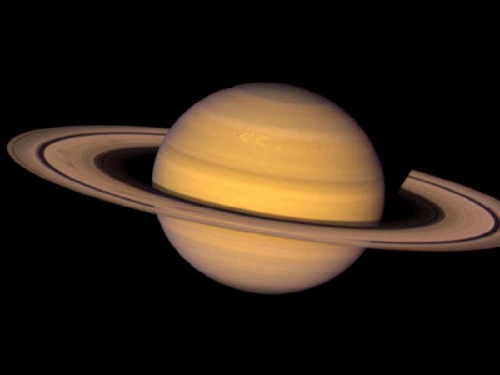 Самая большая система солнечной системы сатурн. Сатурн Планета солнечной системы. Сатурн 1980 Вояджер. Сатурн Планета фото. Сатурн в солнечной системе.