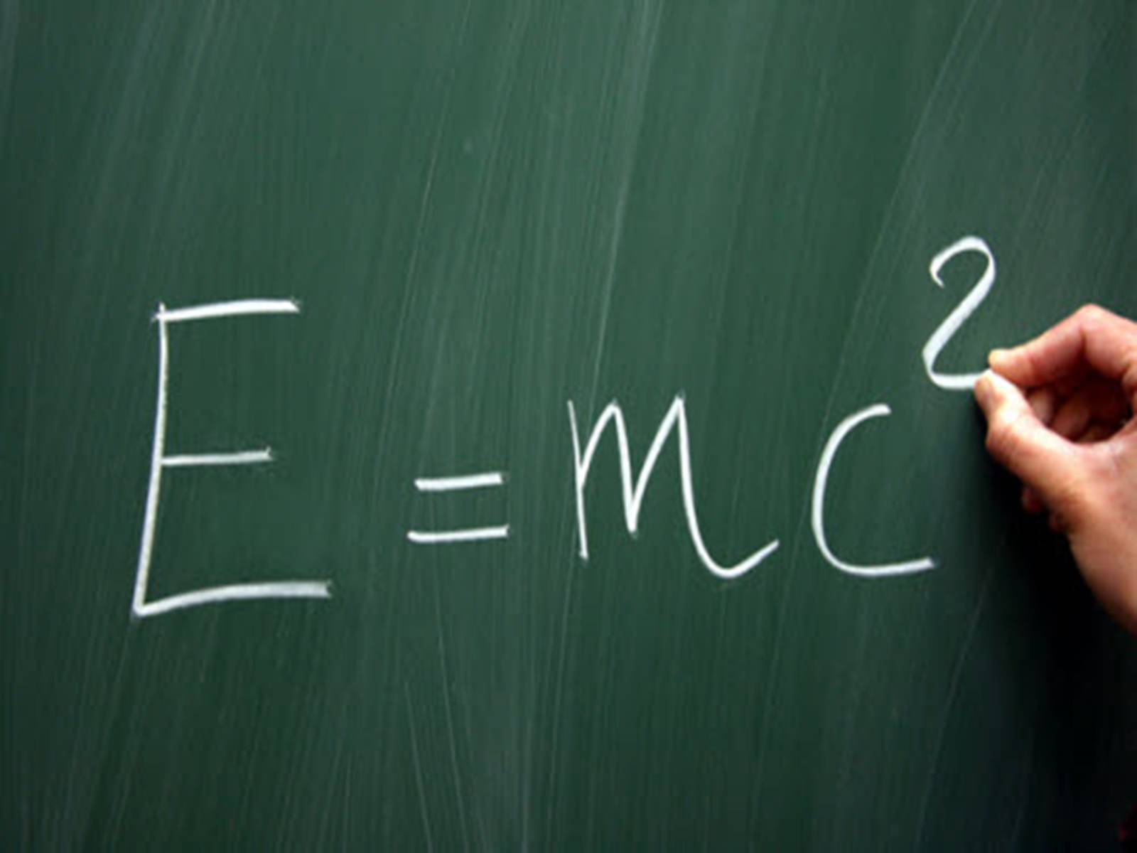 Е равно мс. Эйнштейна е мс2. Формула Эйнштейна e mc2. Теория относительности Эйнштейна e mc2.