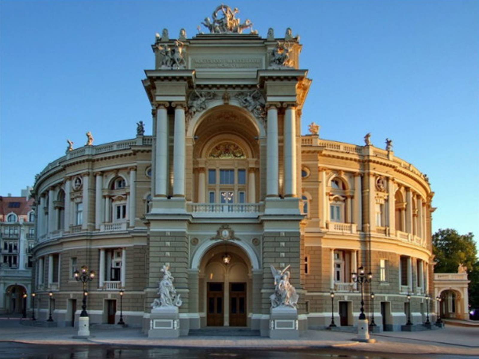 Презентація на тему «Одеський національний академічний театр опери та балету» - Слайд #24