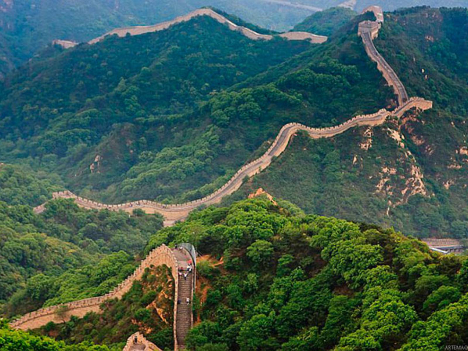 Какова длина великой китайской. Великая китайская стена Бадалин. Великая китайская стена участок Бадалин. Бадалин Пекин. Китайская стена Бадалин высота.